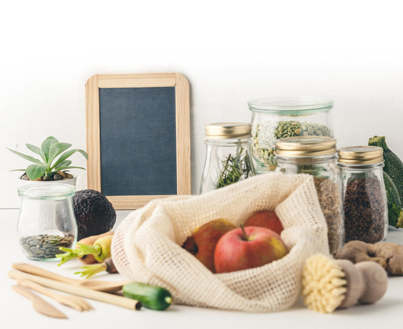 Sustainable packaging with plants and jars